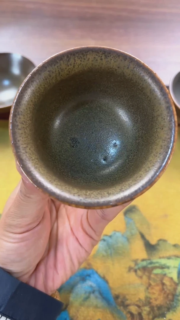 政窑陶瓷茶叶末压手杯