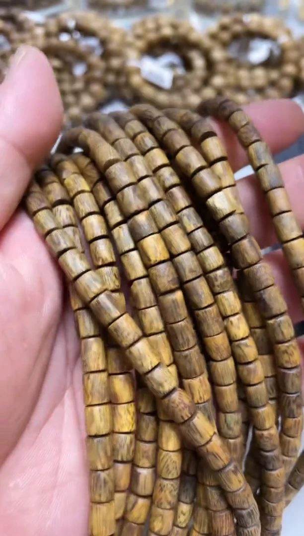 【闪购商品】沉香手串海南莺歌绿随型长串多样性发其一