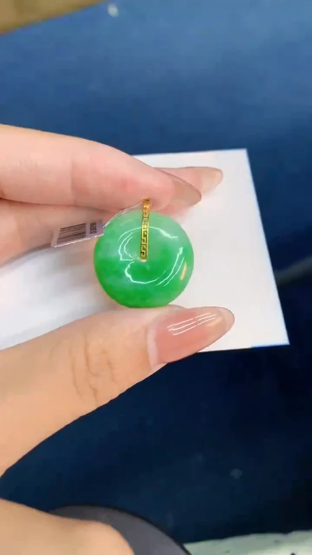 翡翠18K金镶嵌颈饰           1