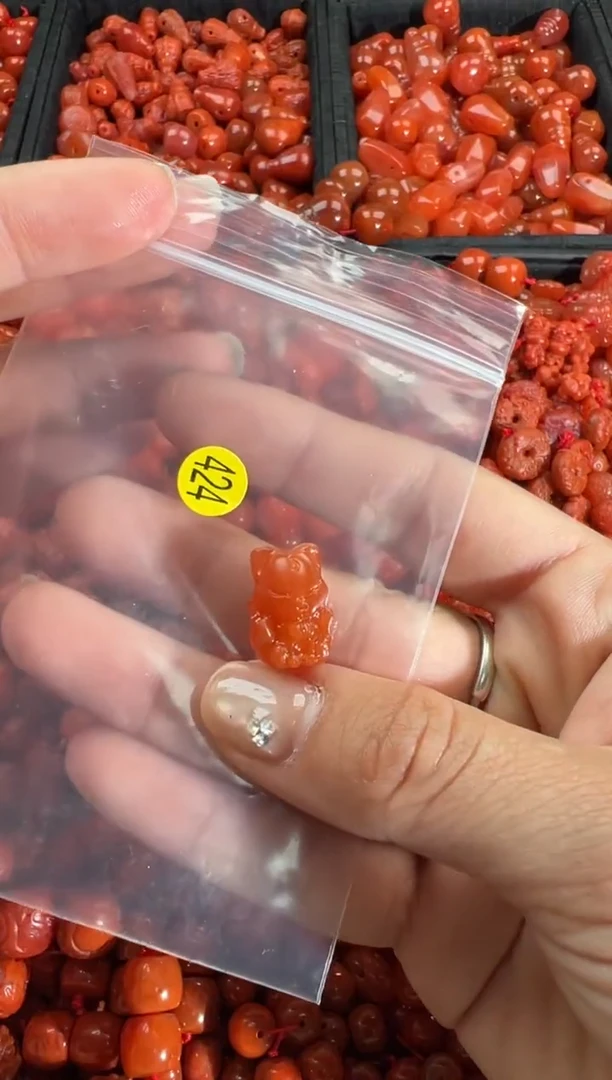 【闪购商品】南红玛瑙颈饰未镶嵌1
