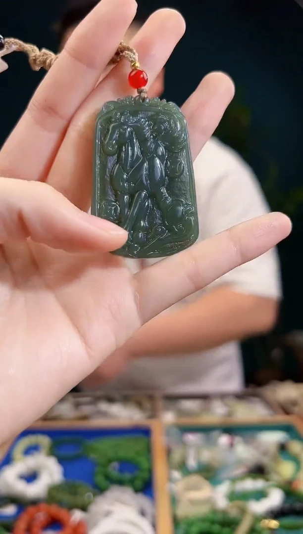 颈饰未镶嵌和田玉一物一证 拍一单发一个