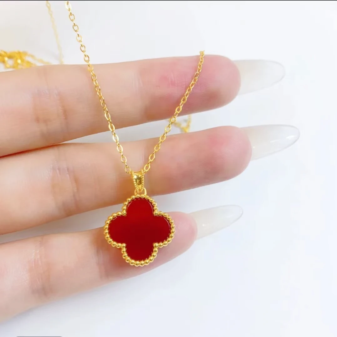 18K金四叶草红吊坠  经典 优雅