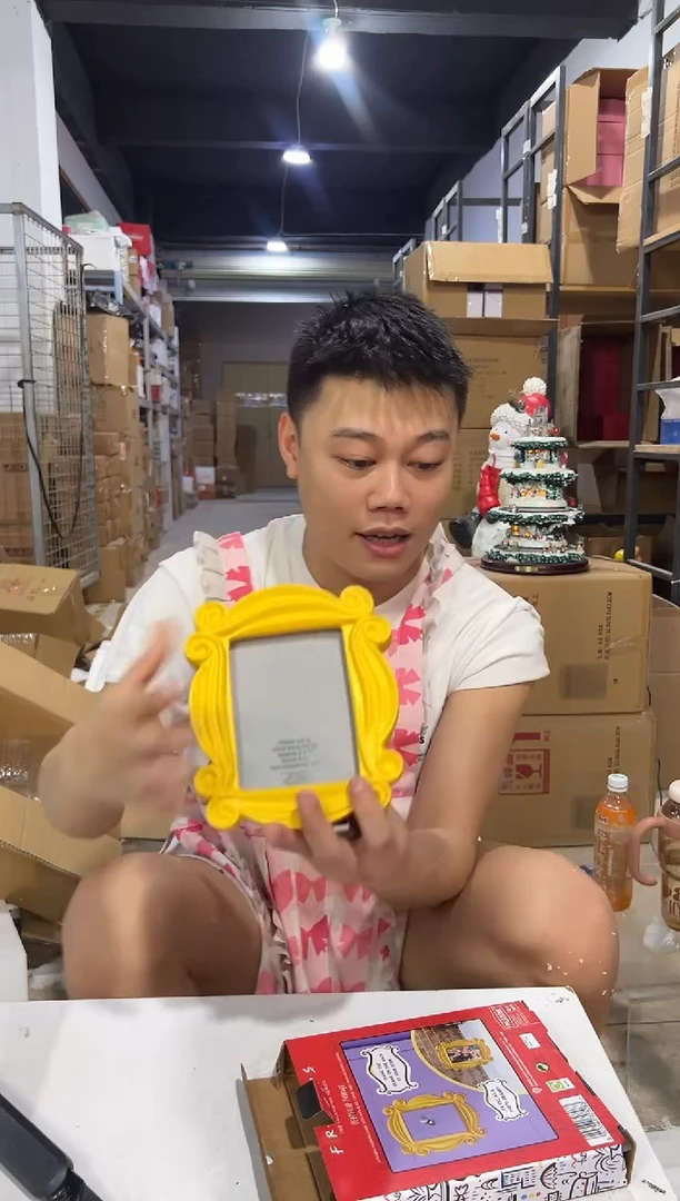 瓷片树脂小号老友记相框