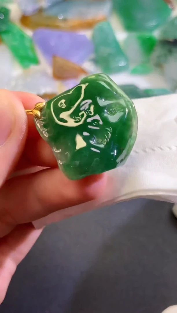 翡翠未镶嵌吊坠(不含链)5367