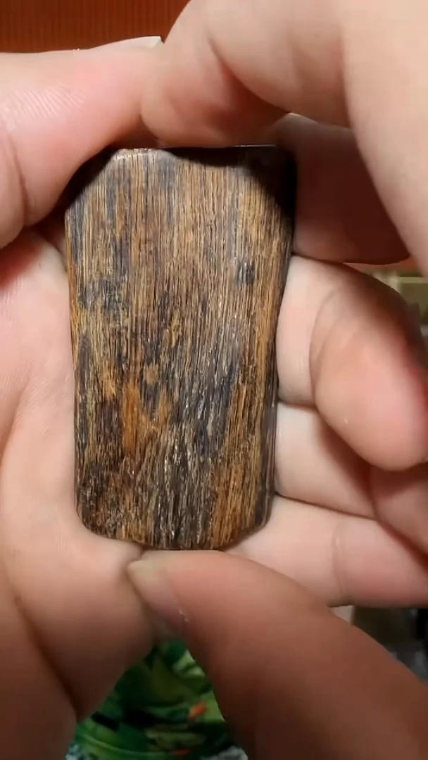 沉香吊坠80号包头多样性发一