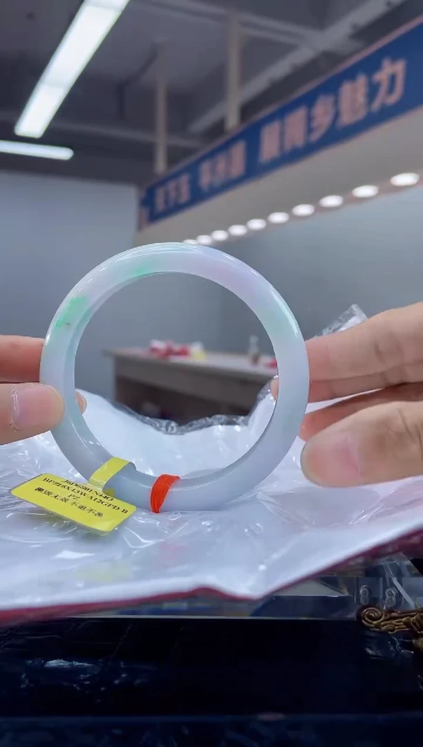 未镶嵌手镯翡翠  9