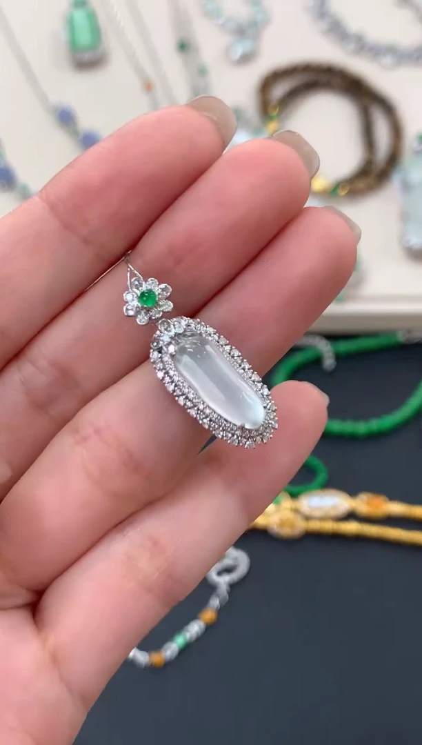 翡翠18K金镶嵌吊坠(不含链)福瓜吊坠5980