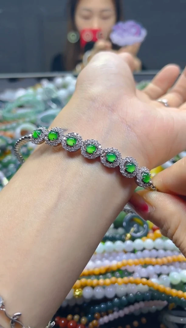 颈饰未镶嵌翡翠多样性择优发货