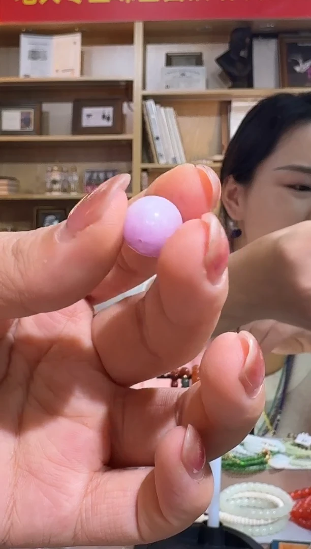 未镶嵌锂辉石裸珠13mm+紫锂辉石裸珠多样性发一