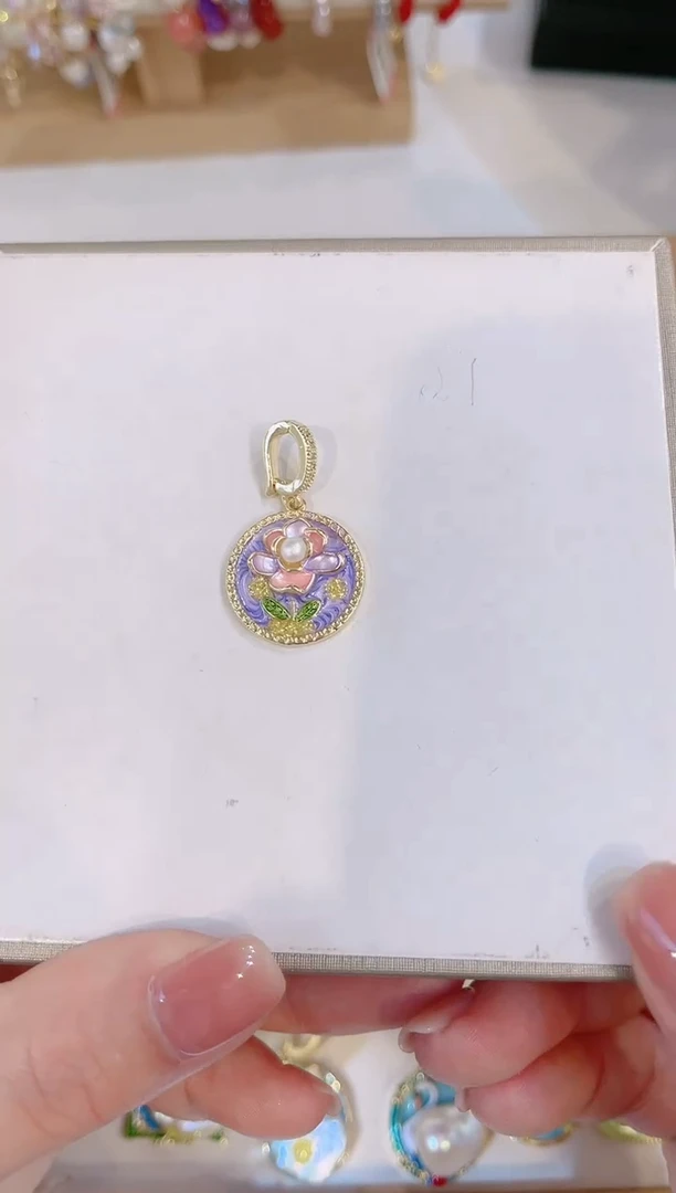 【闪购商品】淡水珍珠颈饰合金吊坠