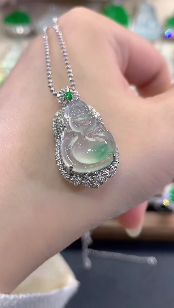 吊坠(不含链)18K金镶嵌翡翠c28