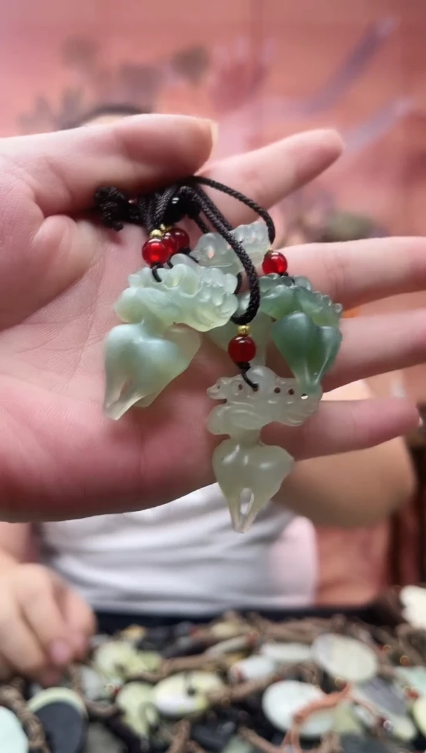 未镶嵌岫玉吊坠多样性发货拍一发一