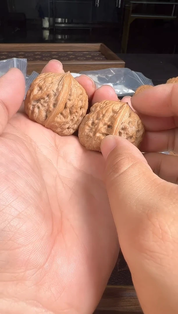 摆件核桃平谷凹底