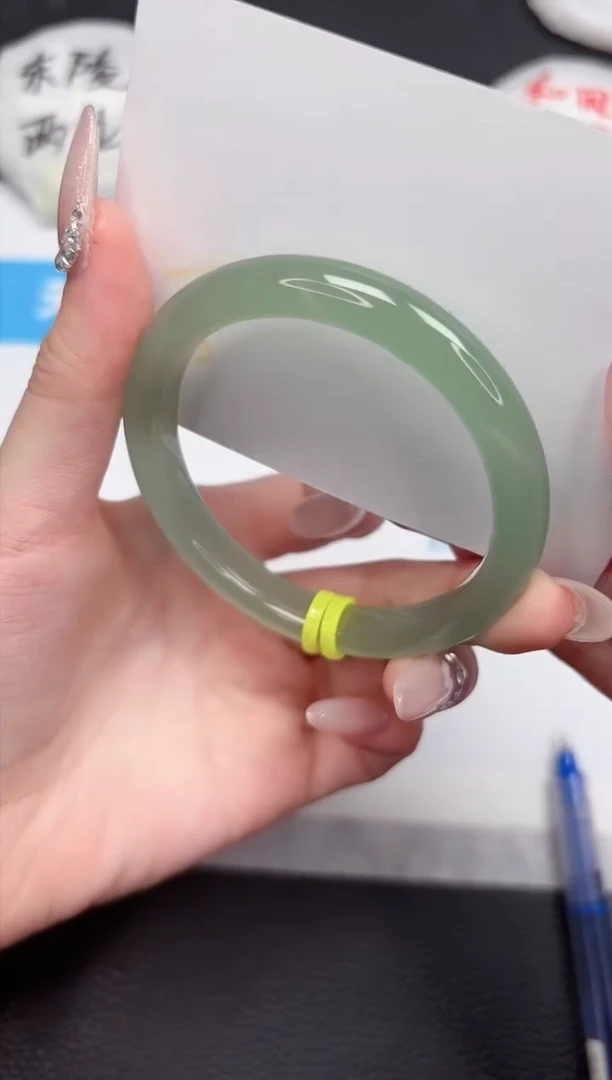 【闪购商品】石英质玉手镯未镶嵌607-54.2