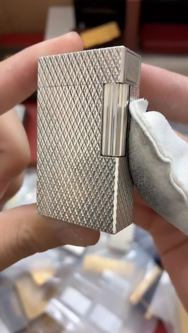 L1大号银钻石纹打火机