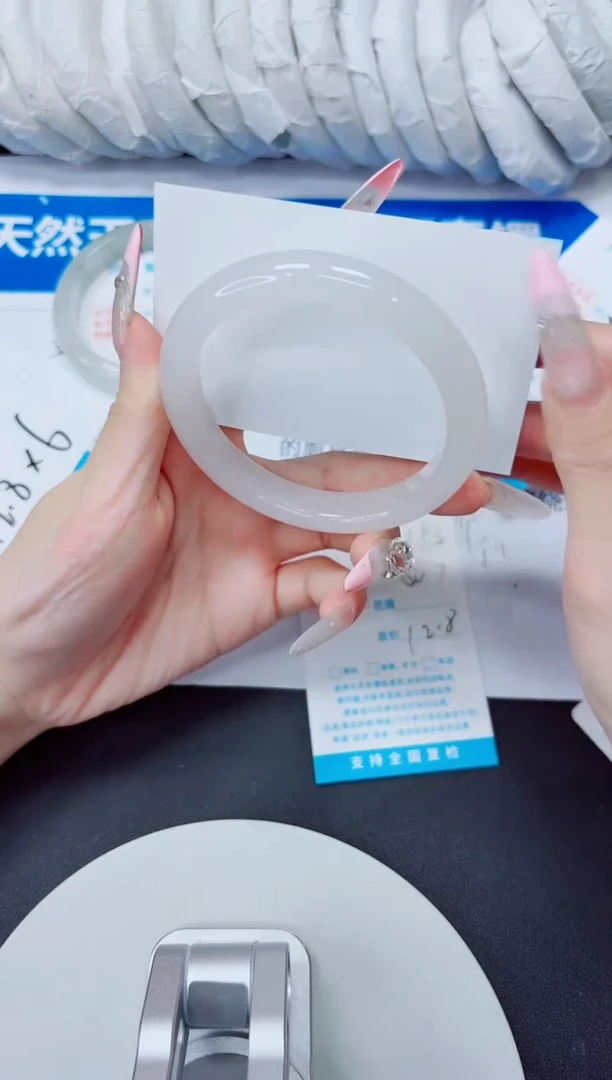 石英质玉手镯未镶嵌193/58BBB