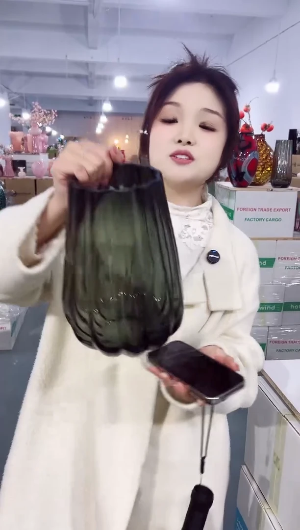 【闪购商品】玻璃乐之沭花瓶厂微瑕-QBM5