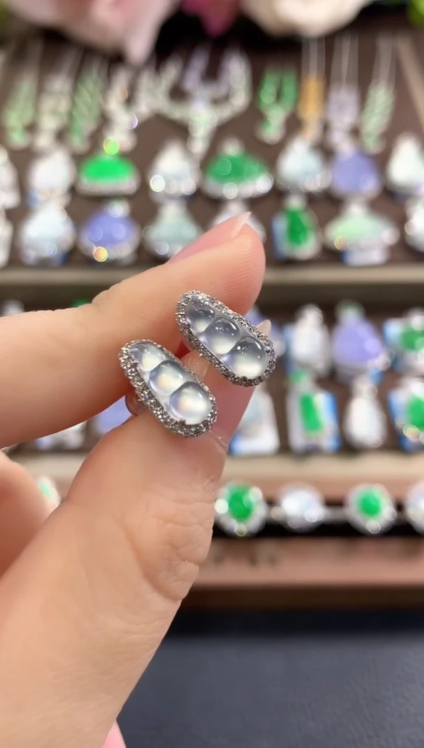 18K金镶嵌翡翠耳饰g28