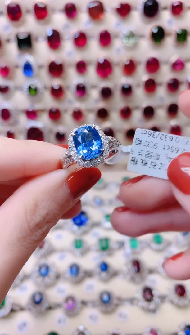 戒指蓝宝石18K金镶嵌1