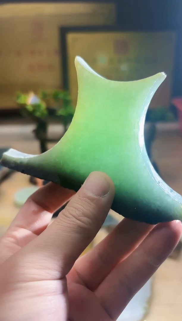 翡翠挂件未镶嵌A货张麦A221