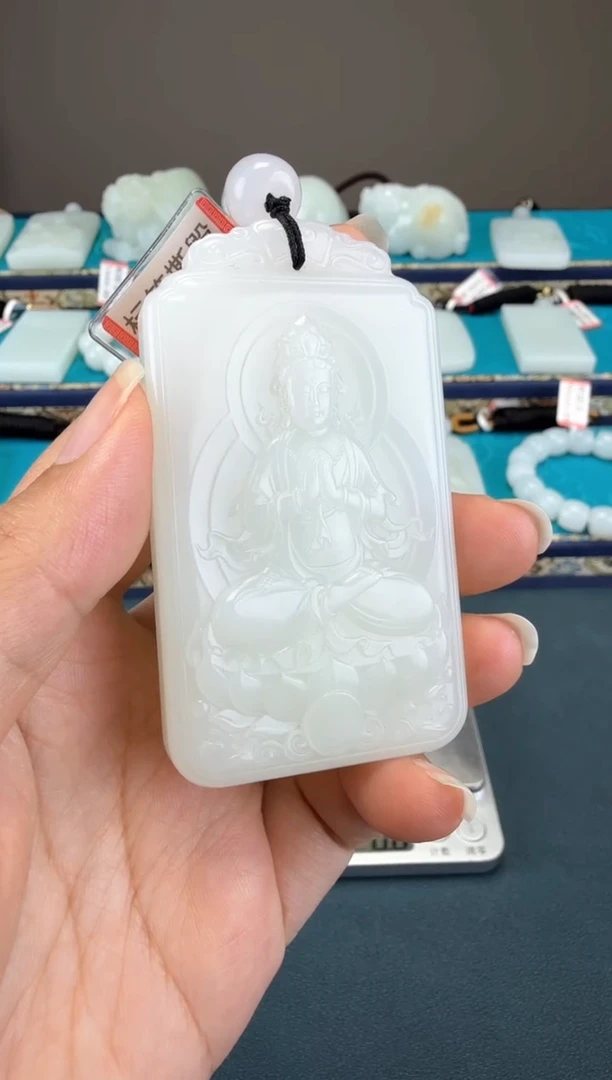 颈饰未镶嵌和田玉1