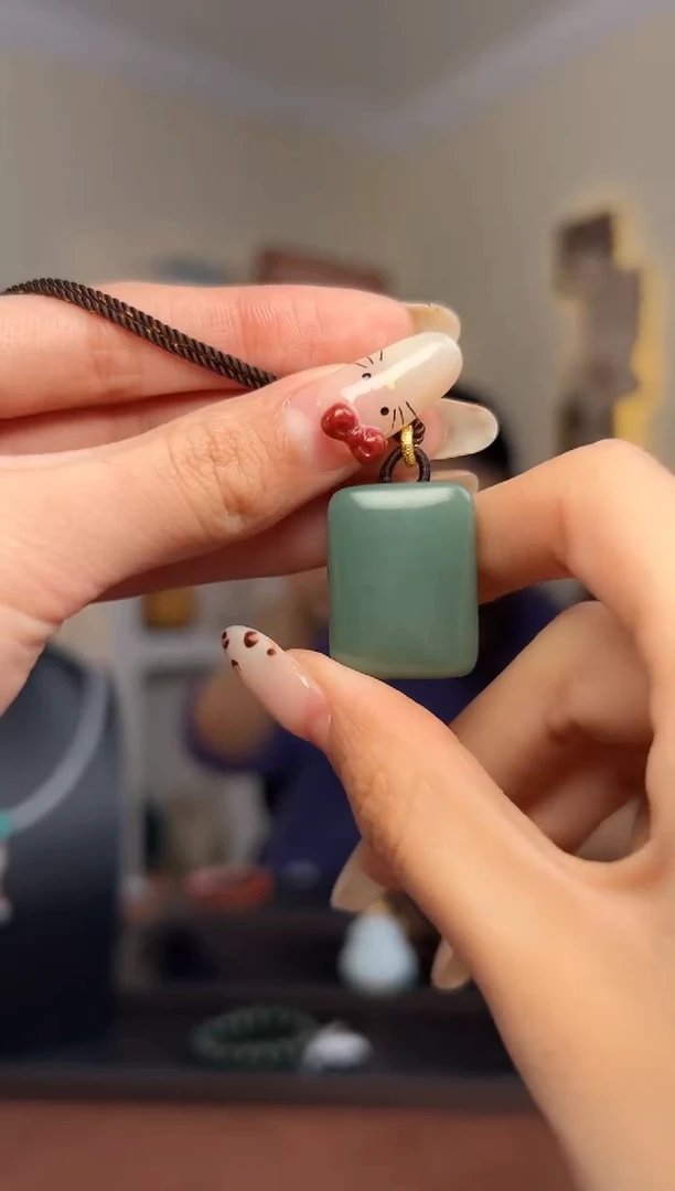 颈饰未镶嵌和田玉25*19*10