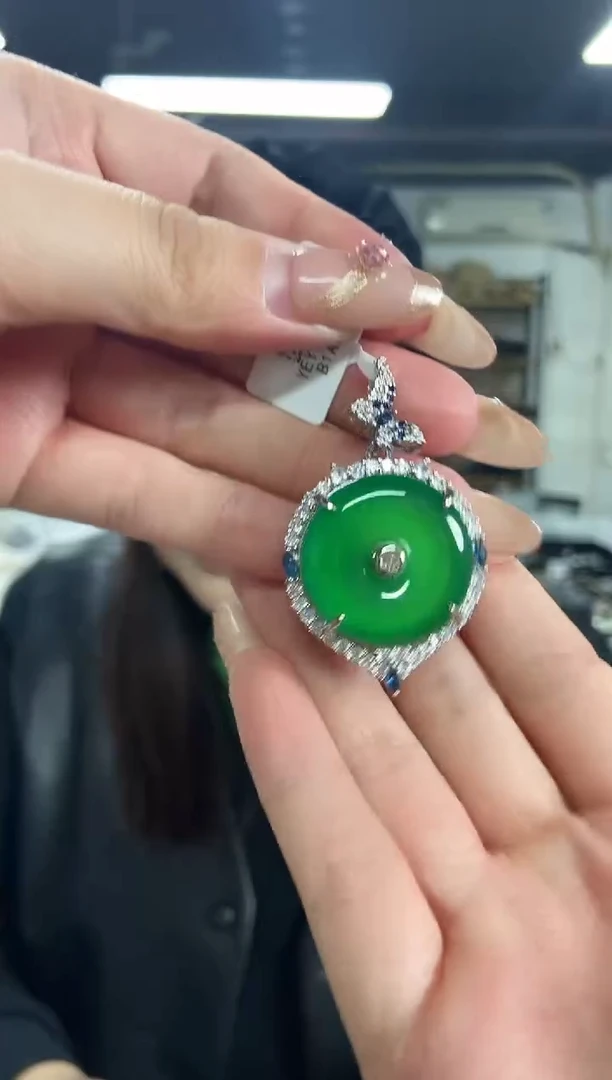 【闪购商品】玛瑙/玉髓吊坠未镶嵌多样性发其一颜色微差