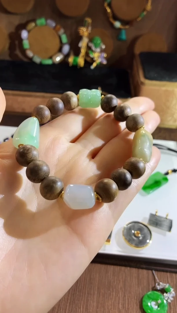 未镶嵌手串翡翠手饰