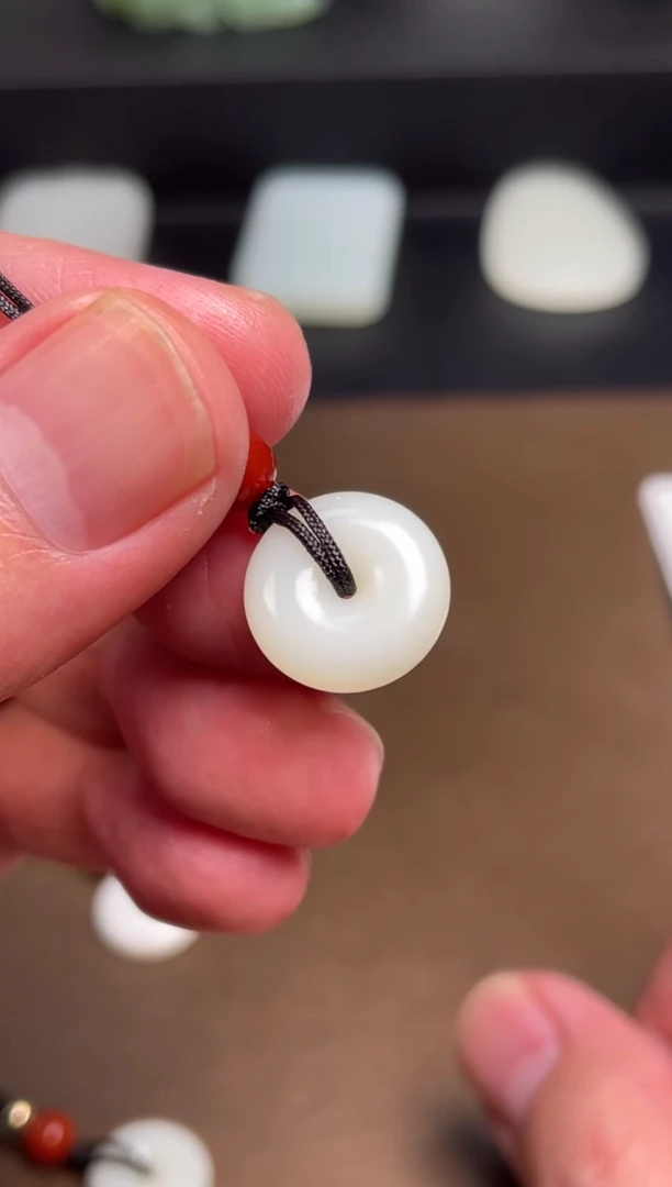 【闪购商品】和田玉颈饰未镶嵌2 14.7mm