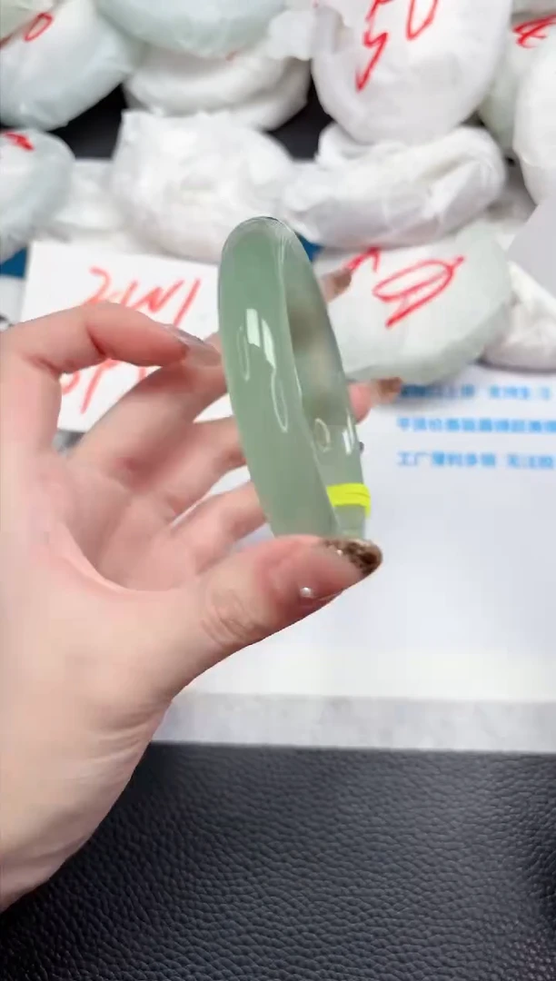 【闪购商品】石英质玉手镯未镶嵌315-62