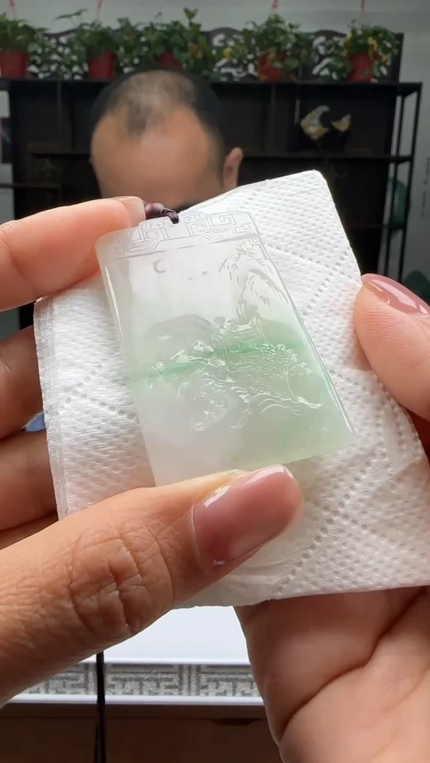 【闪购商品】翡翠颈饰未镶嵌天然翡翠A货吊坠