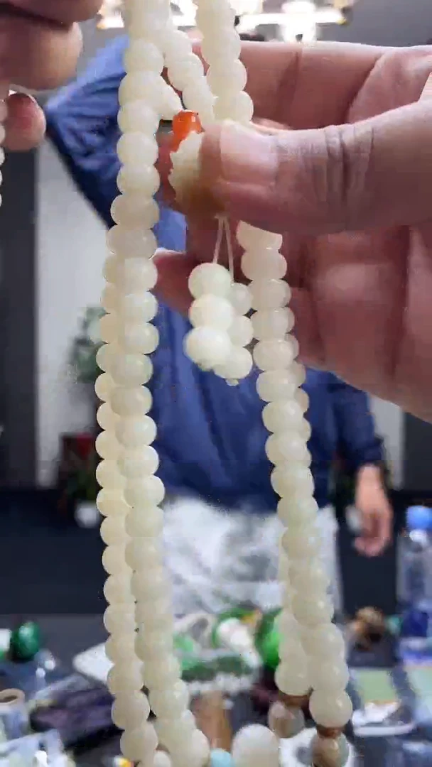 白玉菩提吊坠多样性发货任意一条