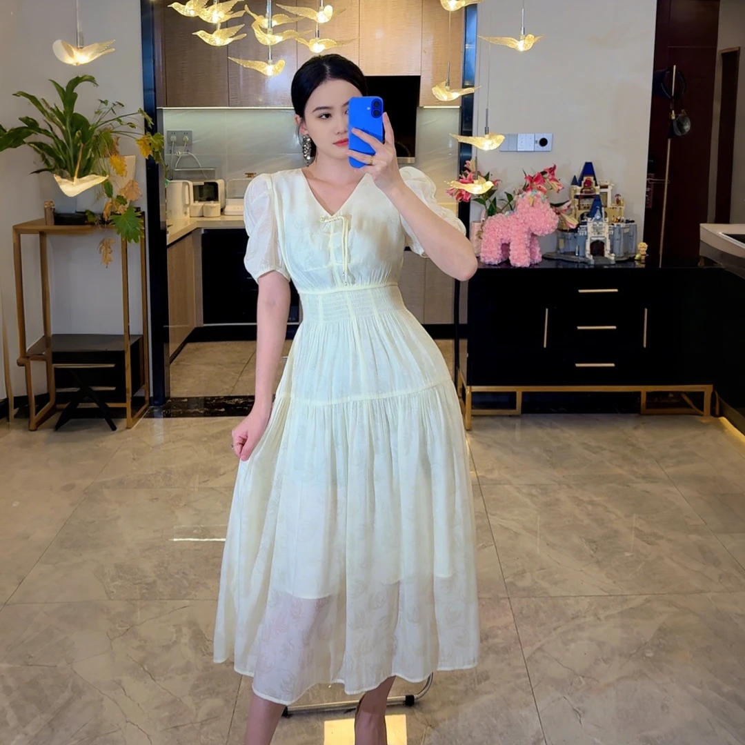 717气质显瘦春夏季纯色连衣裙2025新款时尚温柔风甜美收腰裙子女