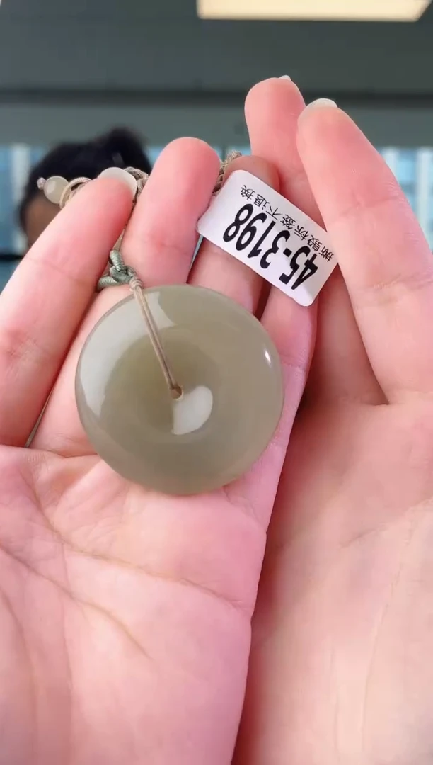 和田玉未镶嵌颈饰扣 3198