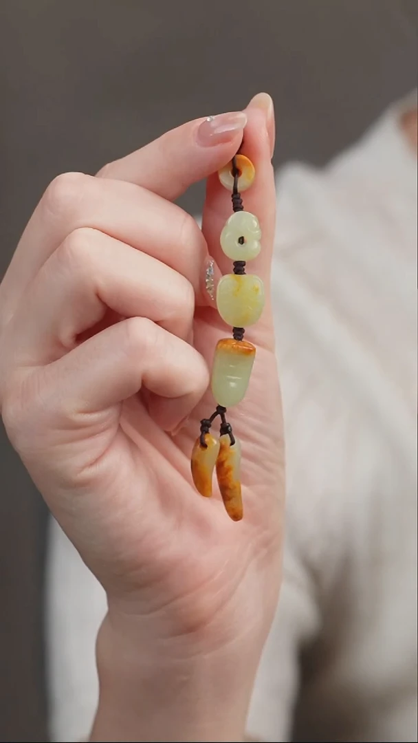 吊坠(赠链)未镶嵌岫岩河磨玉（透闪石质玉）手机挂 2