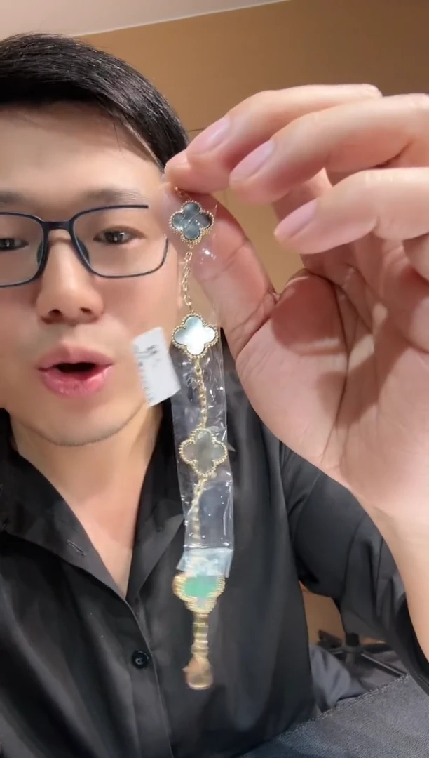 【闪购商品】贝壳（贝母）手链18K金镶嵌灰色k黄，五花手链GHJ