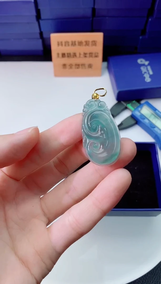翡翠未镶嵌颈饰11111111