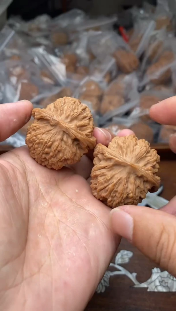 【闪购商品】文玩核桃把件A64号41尺流星雨