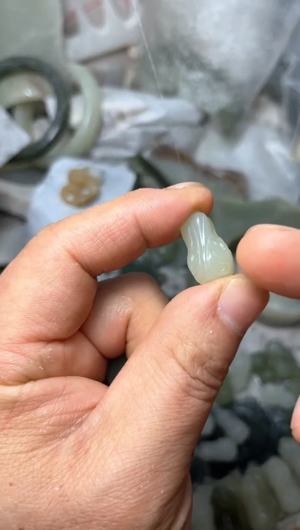 【闪购商品】和田玉颈饰未镶嵌1