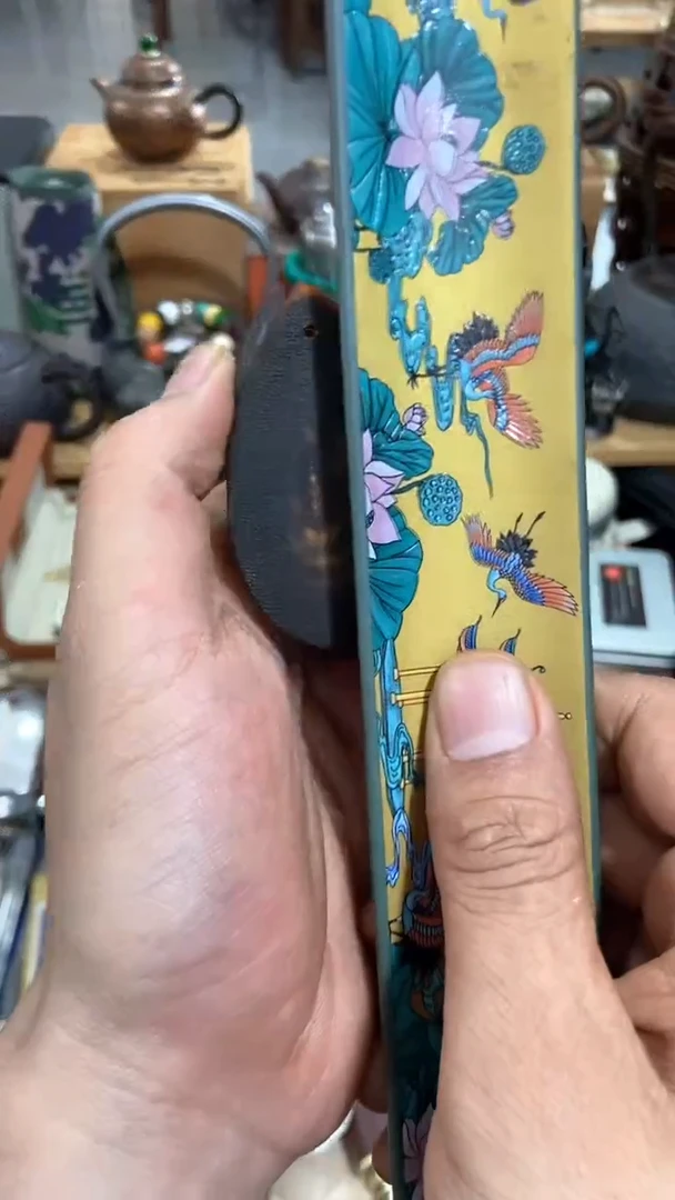 瓷片闪购商品  如图所示
