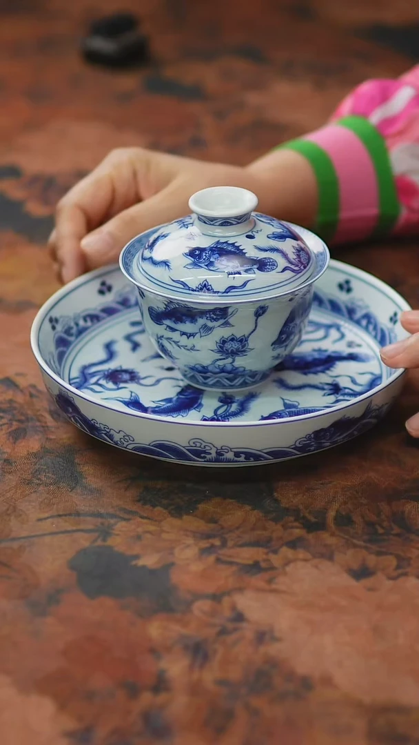 瓷片淡海水鱼藻 拍盖碗99元（再送）微微瑕大壶承