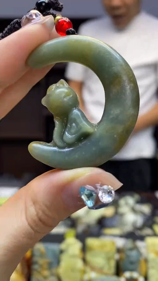 未镶嵌岫玉挂件