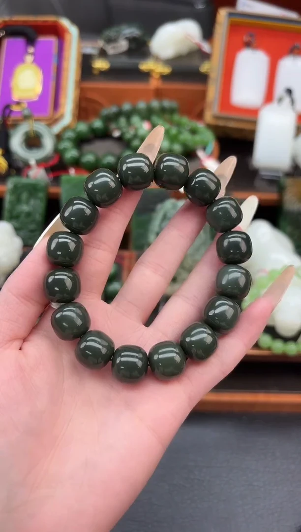 未镶嵌手串和田玉董小姐推荐 多样性发货 拍一发一szq14