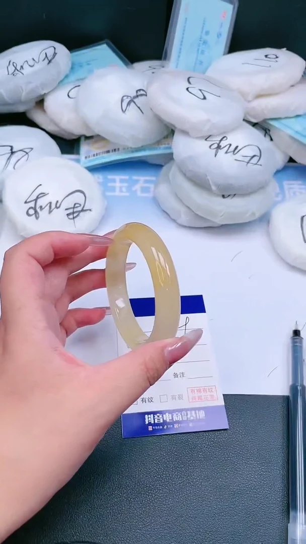 未镶嵌手镯石英质玉27T12-54