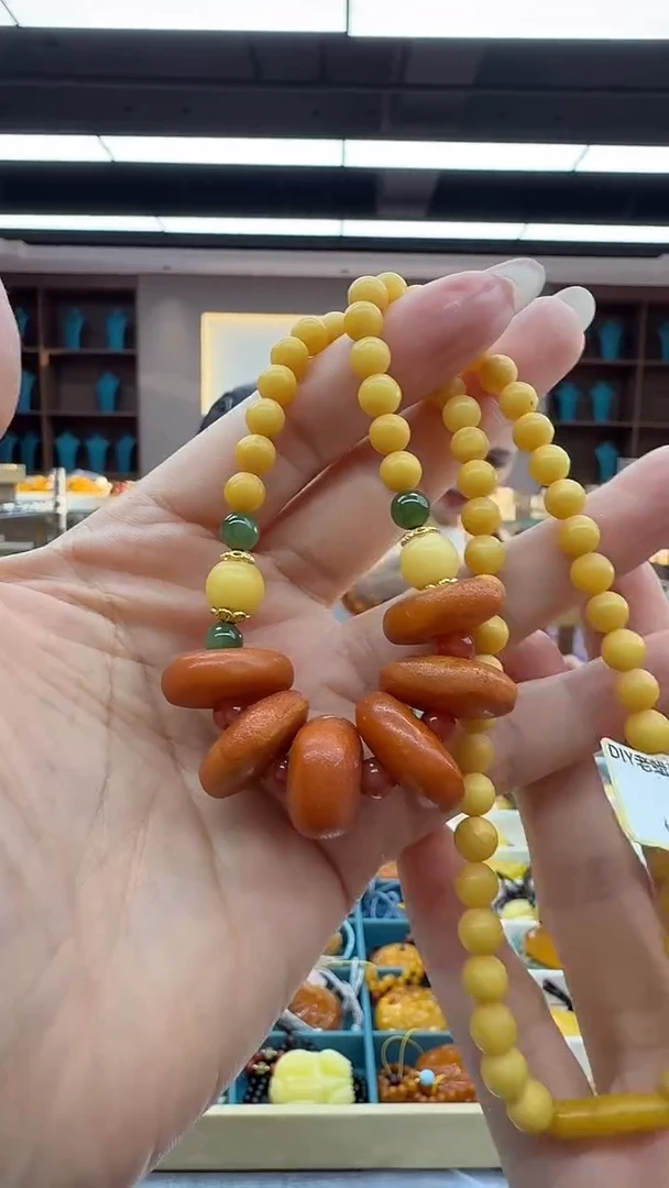 琥珀颈饰未镶嵌132秒拍号假一罚三