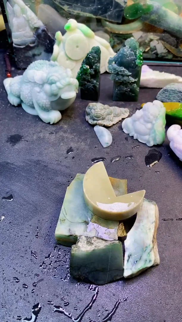 翡翠挂件未镶嵌118