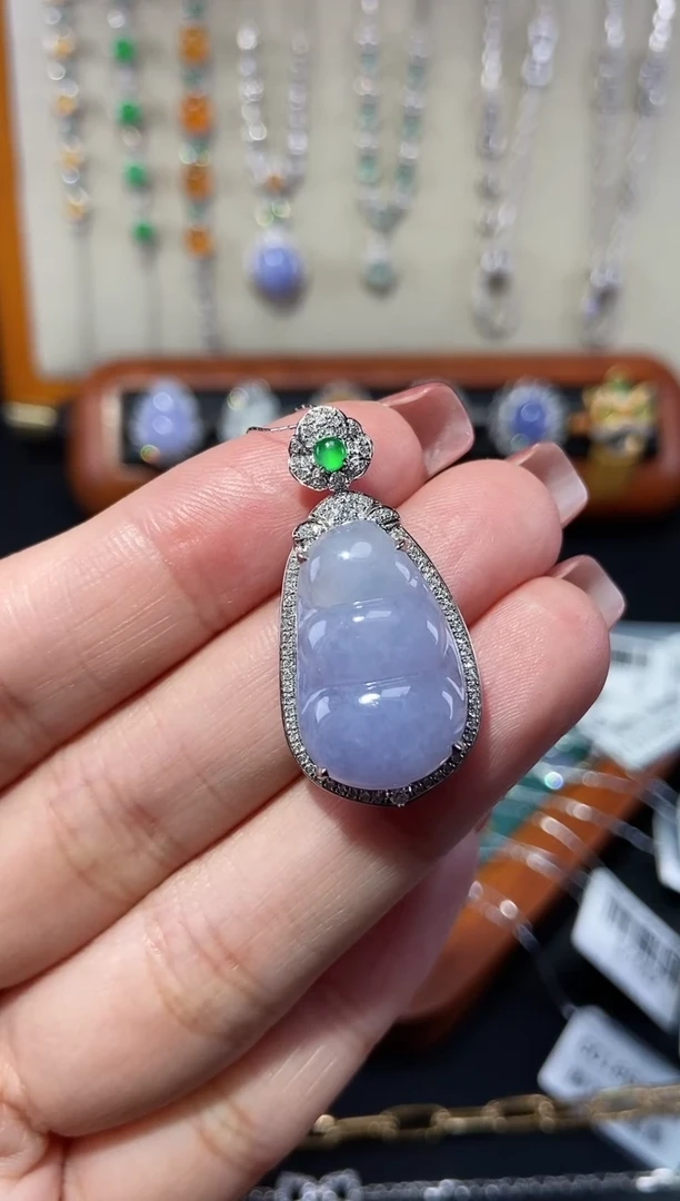 【闪购商品】翡翠颈饰18K金镶嵌吊坠