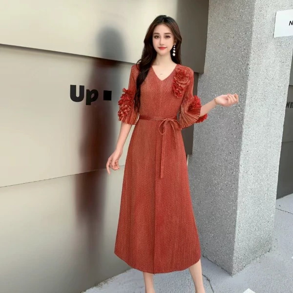 【文文家】SK202夏季轻奢女装#V领贴布花龙鳞褶腰带款连衣裙