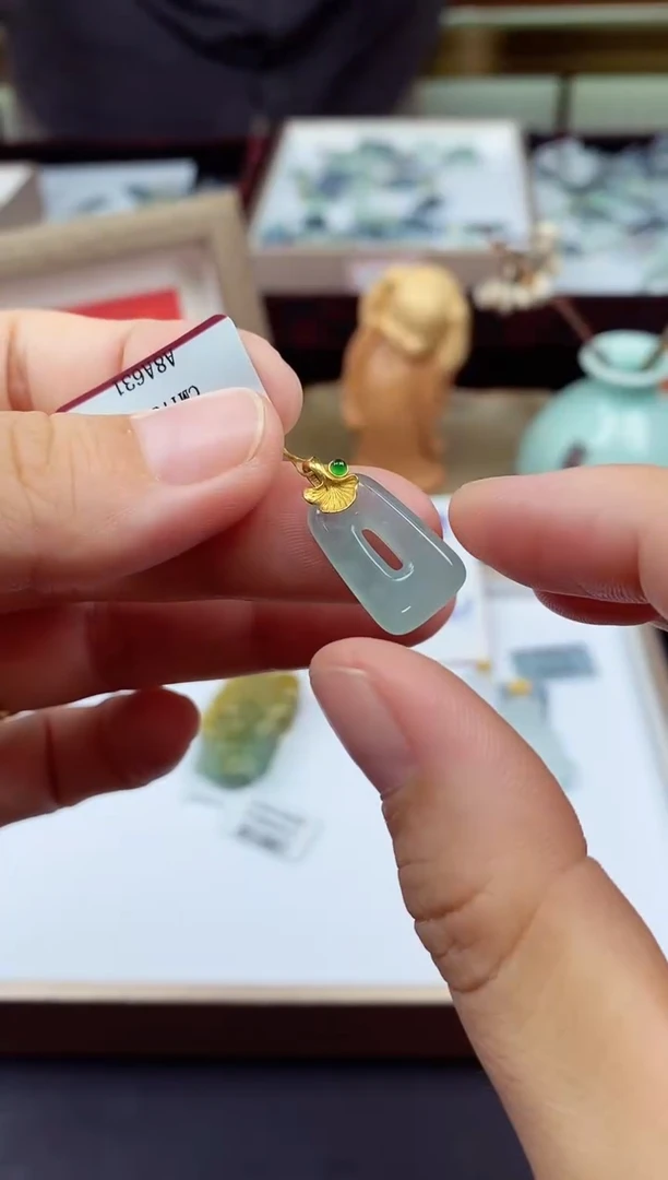 吊坠(不含链)18K金镶嵌翡翠公主扣@@CMT