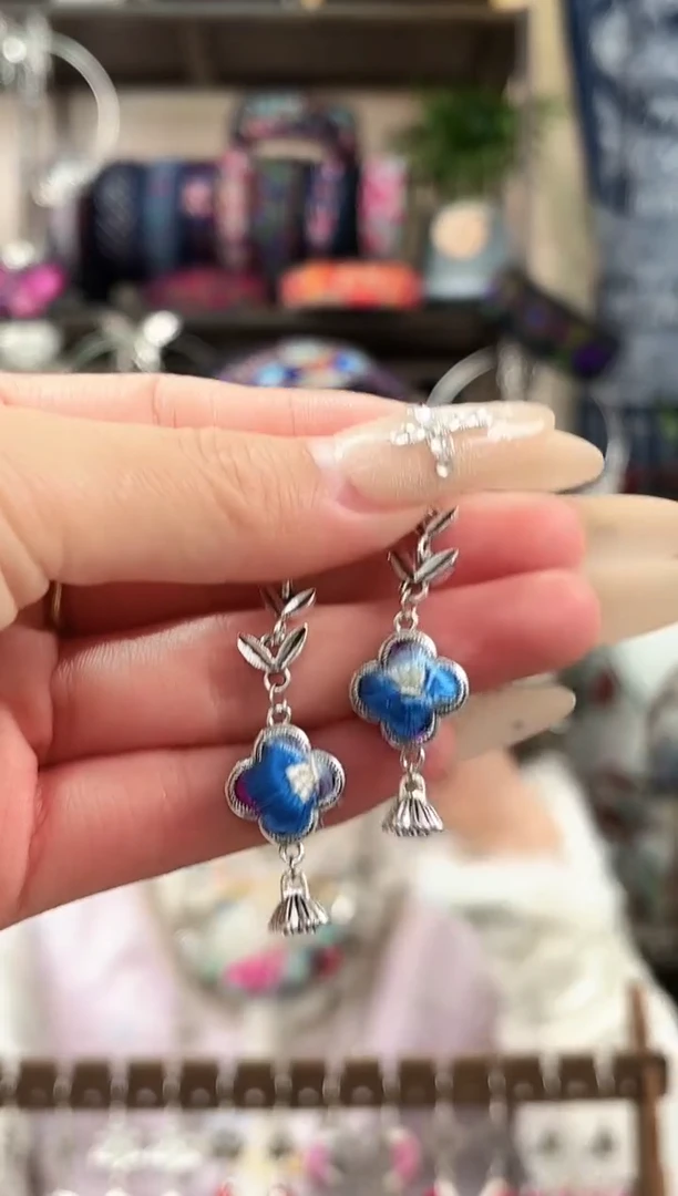 织绣民族风非遗老绣饰品715